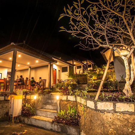 Singgahan Bungalow By Ecommerceloka Toyapakeh Buitenkant foto