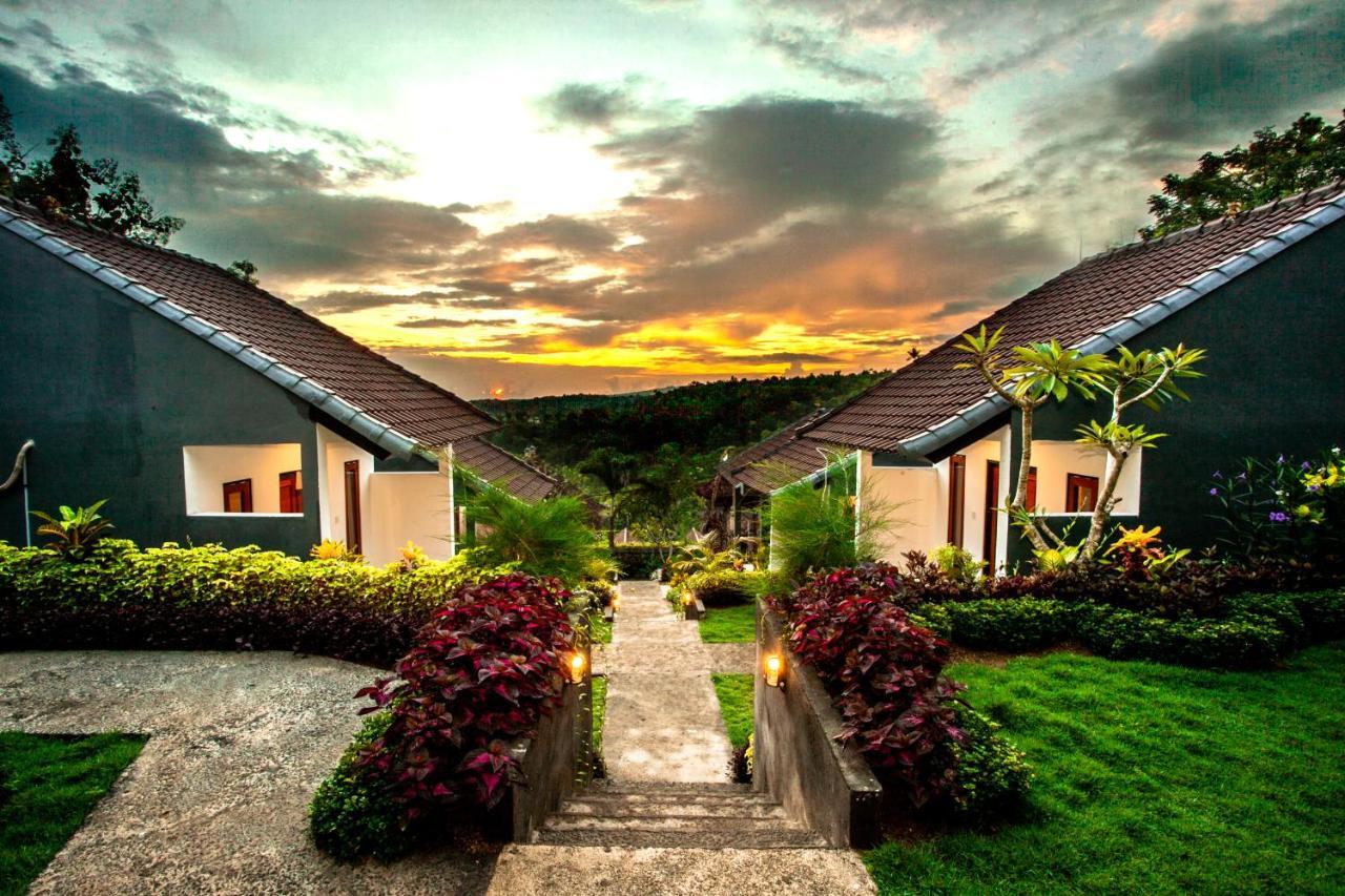 Singgahan Bungalow By Ecommerceloka Toyapakeh Buitenkant foto